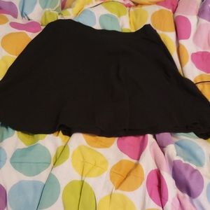 Black flirty skirt